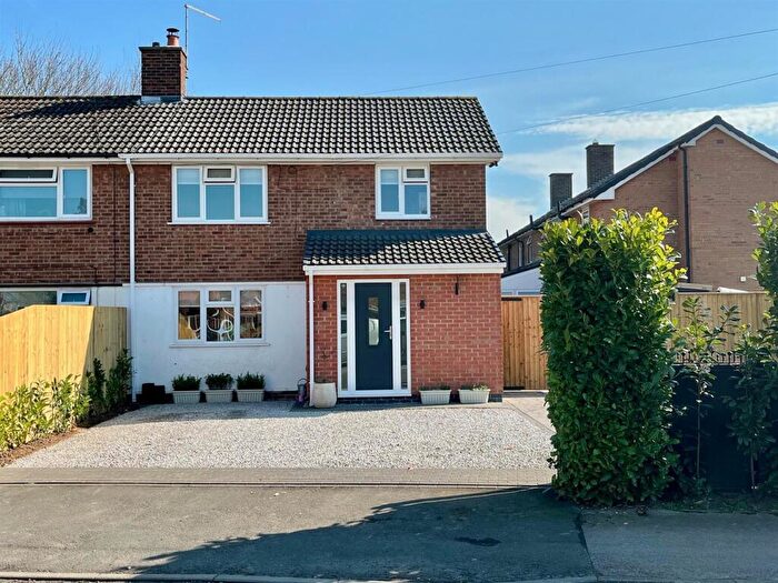 3 Bedroom Semi-Detached House For Sale In Marsh Lane, Farndon, Newark, NG24