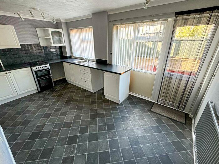 3 Bedroom Terraced House For Sale In Butterwick Walk, Corby, NN18