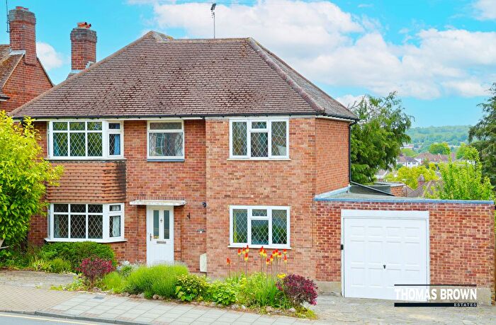4 Bedroom Detached House For Sale In Newstead Avenue, Orpington, BR6