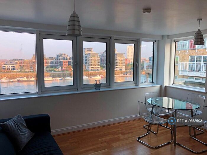 2 Bedroom Flat To Rent In Oyster Wharf, London, SW11