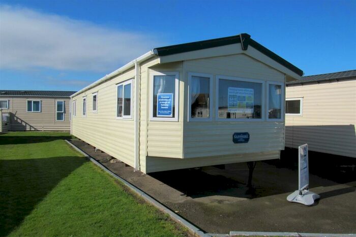 Park Home For Sale In Faversham Road, Seasalter, Whitstable, CT5