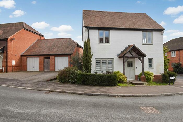 3 Bedroom Detached House For Sale In Pembers Hill Drive, Fair Oak, SO50