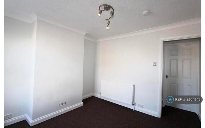 3 Bedroom Terraced House To Rent In Franklin Road, Gillingham, ME7