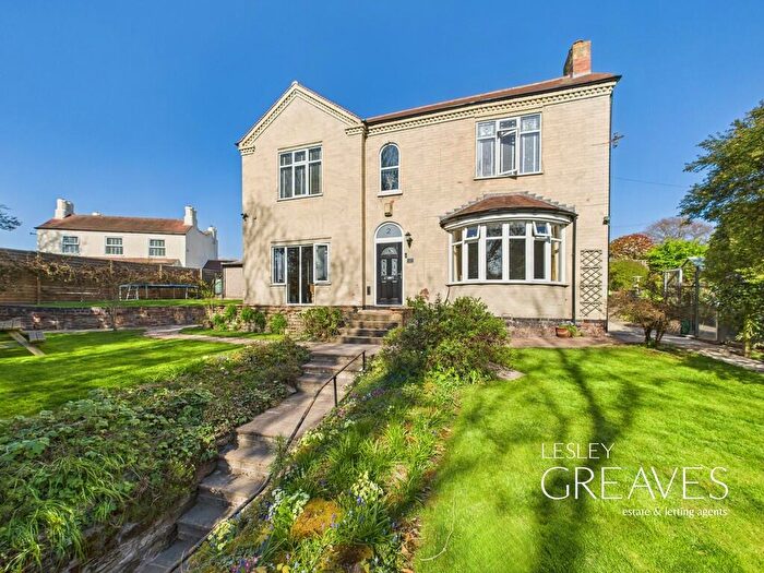 4 Bedroom Detached House For Sale In Waterhouse Lane, Gedling, Nottingham, NG4
