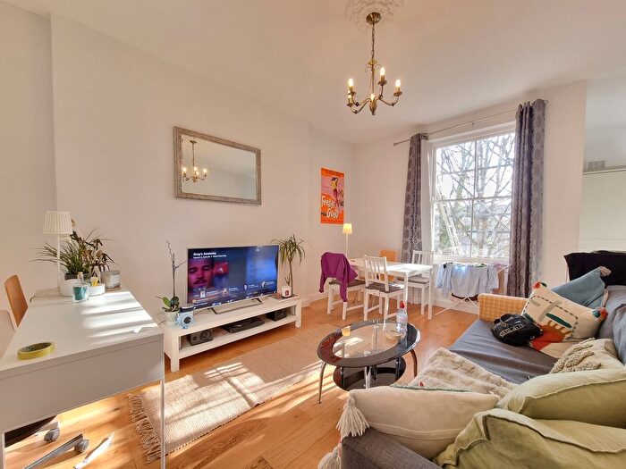 2 Bedroom Flat To Rent In Sutherland Avenue, London, W9