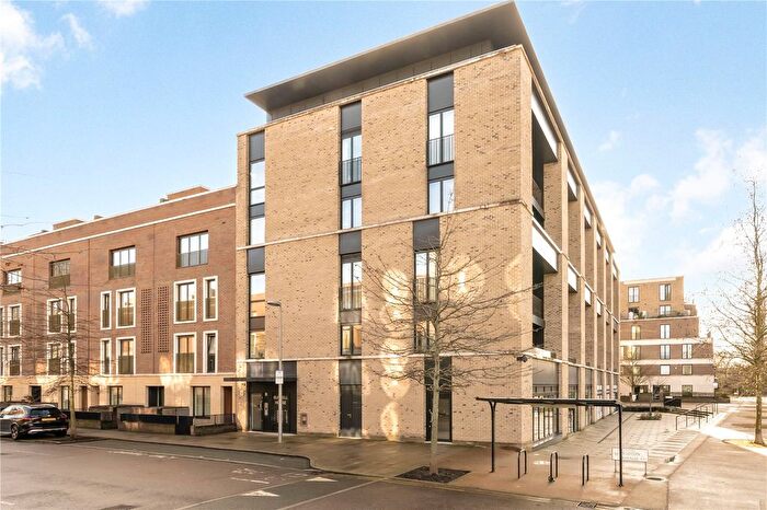 3 Bedroom Flat To Rent In Burnell House, Peloton Avenue, London, E20