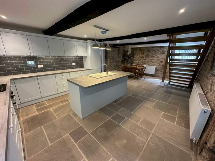 3 Bedroom Barn Conversion To Rent In Hown Hall, Taynton, Gloucester, GL19