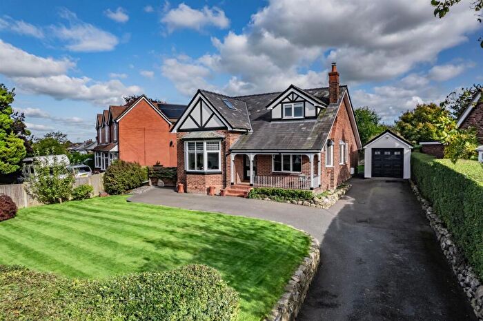 4 Bedroom Detached House For Sale In Bradwall Road, Sandbach, CW11