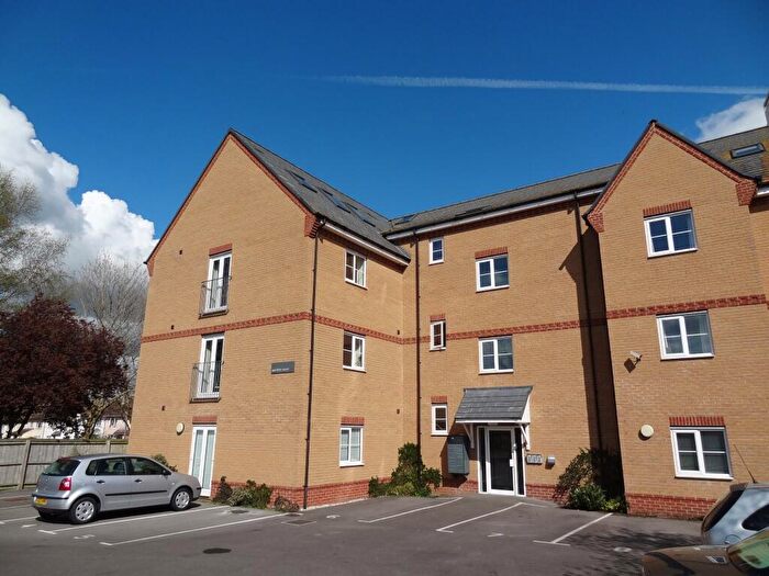 1 Bedroom Apartment To Rent In Penfold Court, Sutton Road, Headington, Oxford, OX3