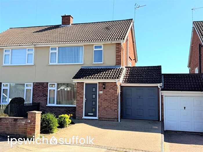 3 Bedroom Semi Detached House For Sale In Aldercroft Road, Ipswich, IP1