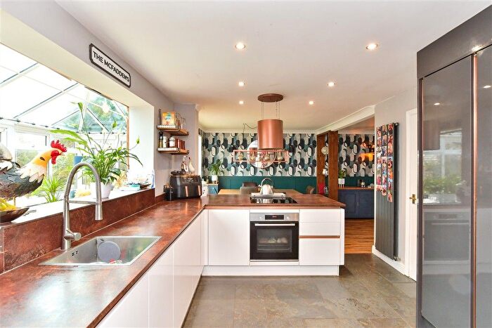 5 Bedroom Detached House For Sale In Harbour View Close, Newhaven, East Sussex, BN9