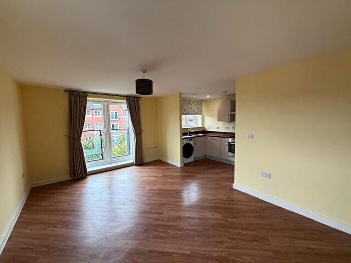 2 Bedroom Apartment To Rent In Viridian Square, Aylesbury, HP21