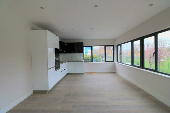 1 Bedroom Flat To Rent In Southwark Park Road, Bermondsey, London, SE16