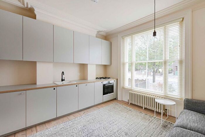 1 Bedroom Flat To Rent In Wisteria Road, Lewisham, SE13