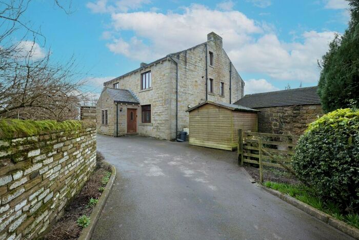 4 Bedroom Semi-Detached House For Sale In School Fields, Earby, BB18