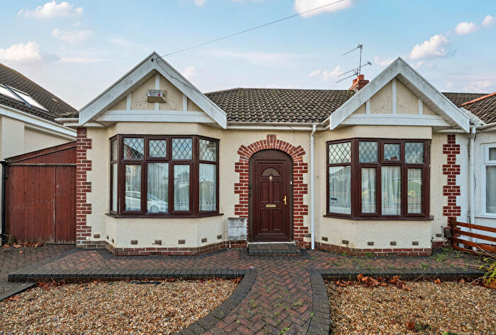 3 Bedroom Bungalow For Sale In Sandringham Avenue, Bristol, South Gloucestershire, BS16