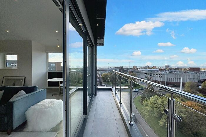 3 Bedroom Flat For Sale In Poole, BH15