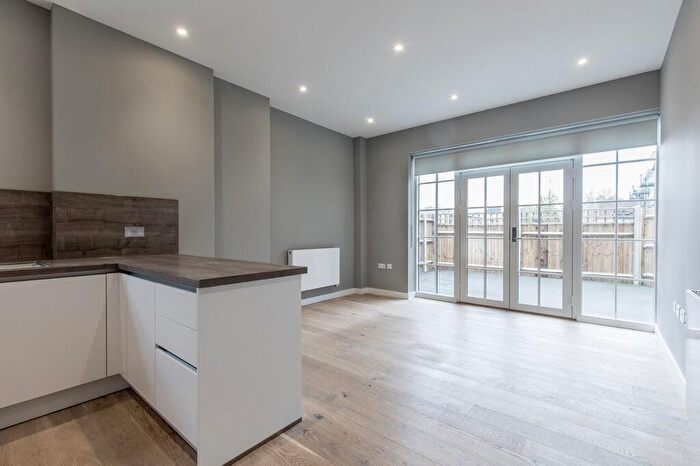 1 Bedroom Flat To Rent In McMillan House - Cheam Common Road, KT4