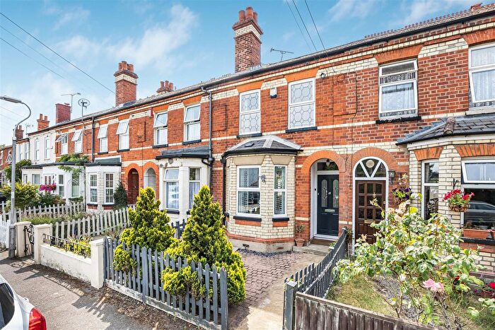 2 Bedroom Terraced House For Sale In Armour Hill, Tilehurst, Reading, RG31