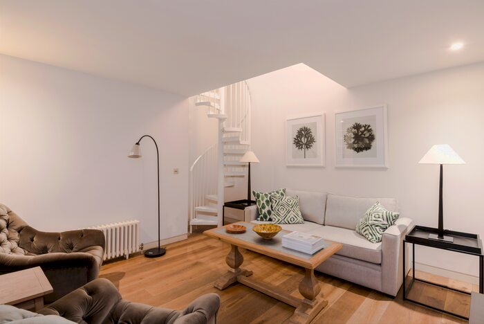 1 Bedroom Flat To Rent In Chiltern Street, London, W1U