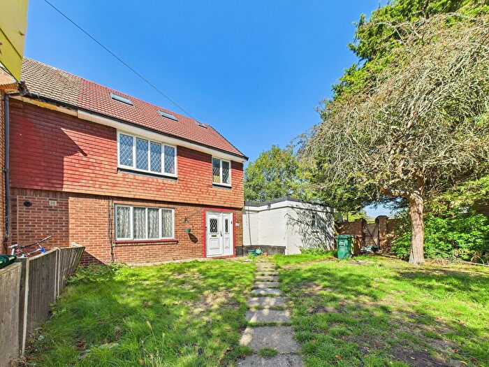 4 Bedroom End Terrace House For Sale In Gloucester Crescent, Staines-Upon-Thames, TW18