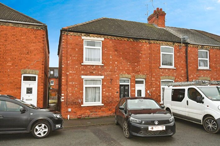2 Bedroom Terraced House For Sale In Castle Terrace Road, Sleaford, NG34