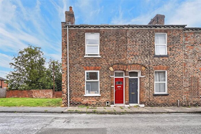 3 Bedroom Terraced House For Sale In Upper St. Pauls Terrace, Holgate, YO24