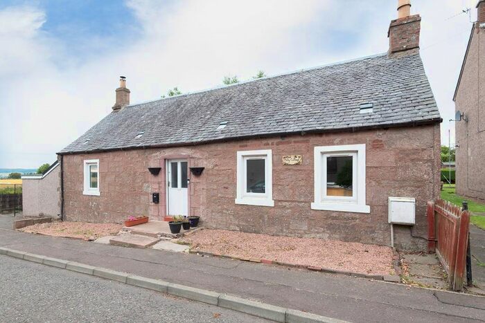 3 Bedroom Property For Sale In Mid Row, Maryton, Kirriemuir, DD8