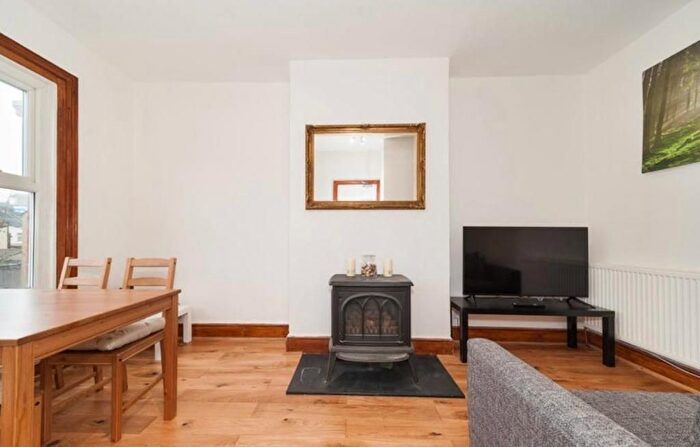 5 Bedroom Semi-Detached House To Rent In Ingatestone Road, South Norwood, London, SE25