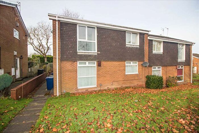 2 Bedroom Flat To Rent In Tudor Walk, Kingston Park, Newcastle Upon Tyne, NE3