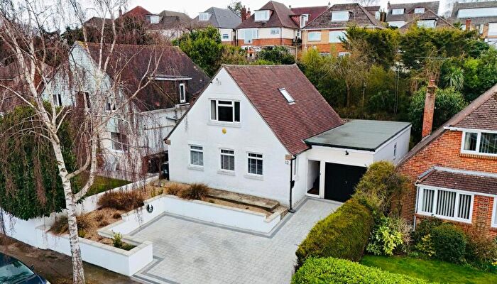 3 Bedroom Detached House For Sale In Inglewood Avenue, Bournemouth, Dorset, BH8