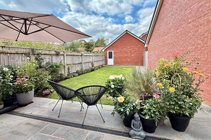 3 Bedroom Semi-Detached House For Sale In Augustus Avenue, Fordingbridge, SP6