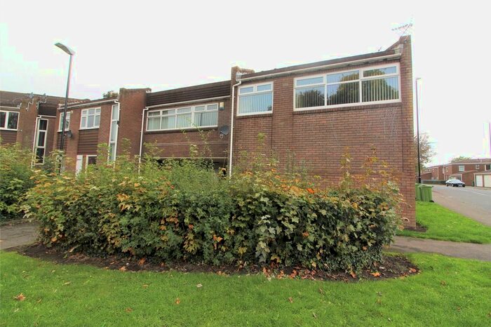 2 Bedroom Flat To Rent In Biddick Village Centre, Biddick, Washington NE38