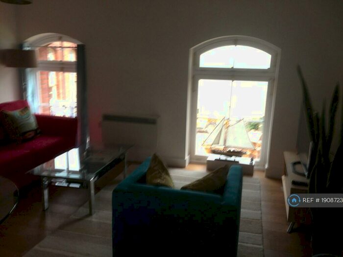 2 Bedroom Flat To Rent In Alexandra Court, Margate, CT9