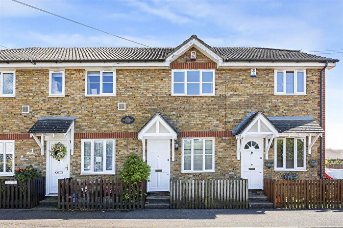 2 Bedroom Terraced House For Sale In Fairfield Road, Borough Green, Sevenoaks, TN15
