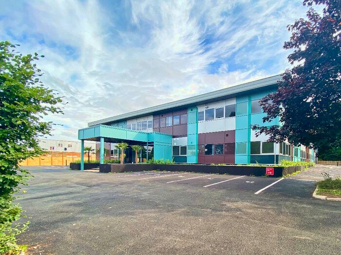 2 Bedroom Flat To Rent In Redfields Lane, Church Crookham, Fleet, GU52