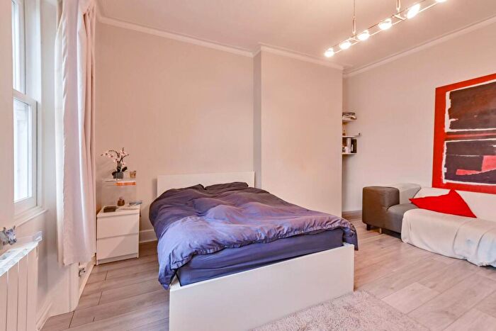 Studio To Rent In King Henry's Road, Primrose Hill, London, NW3