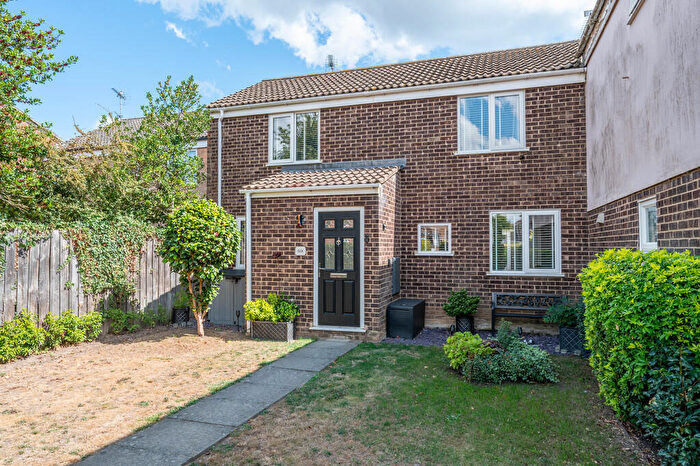 3 Bedroom Link Detached House For Sale In Faulkeners Way, Trimley St. Mary, IP11