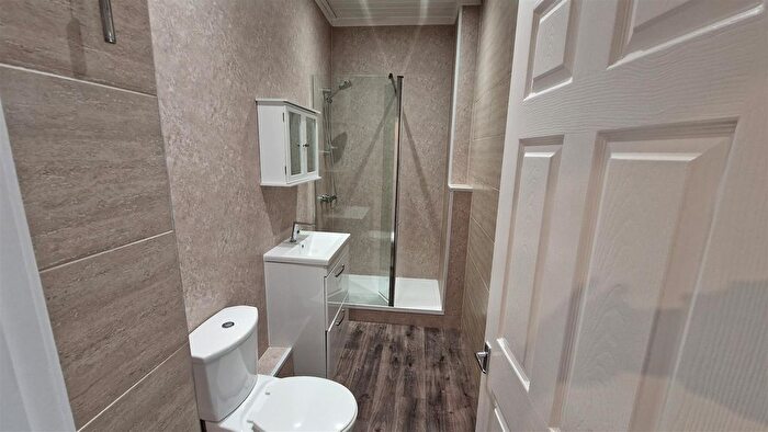 3 Bedroom Flat To Rent In Trewhitt Road, Heaton, NE6