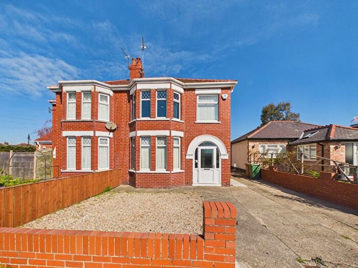 3 Bedroom Semi-detached House To Rent In Bed Semi-Detached, Sewerby Road, Bridlington, YO16