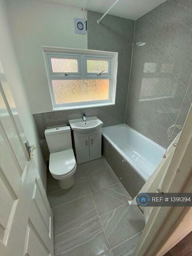 2 Bedroom Flat To Rent In Bengal Road, Ilford, IG1