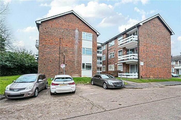 2 Bedroom Apartment To Rent In Stanmore, Harrow, HA7