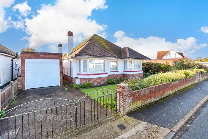 3 Bedroom Detached Bungalow For Sale In Bay View Road, Broadstairs, Kent, CT10