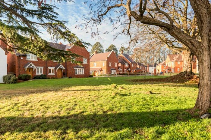 2 Bedroom Flat To Rent In Campbell Close, Shottery, Stratford-Upon-Avon, CV37