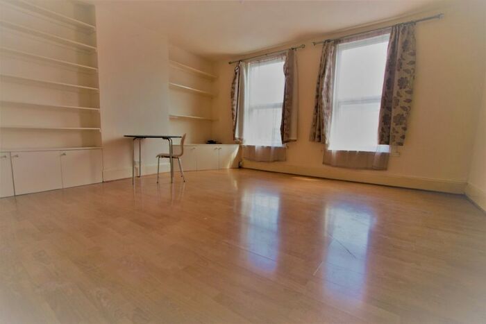 2 Bedroom Flat To Rent In Flat, Parchmore Road, Thornton Heath, CR7