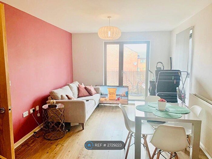 1 Bedroom Flat To Rent In Blanchard Apartments, Dagenham, RM8