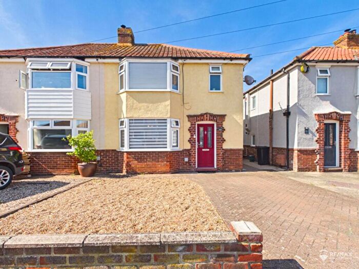 3 Bedroom Semi Detached House For Sale In Ashley Road, Dovercourt, Harwich, CO12