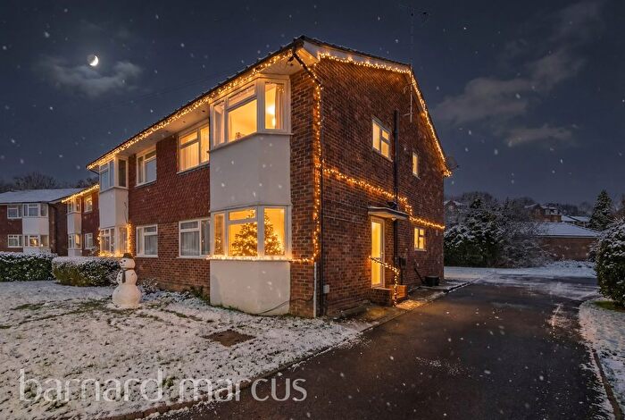 2 Bedroom Maisonette For Sale In Ringwood Avenue, Redhill, RH1