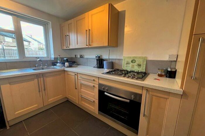 1 Bedroom Flat To Rent In Farnborough Road, Nottingham, NG11