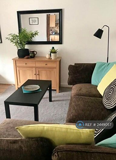 2 Bedroom Flat To Rent In Bonnymuir Court, Aberdeen, AB15